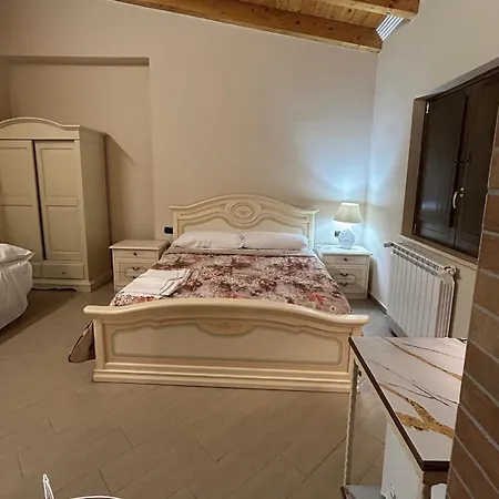 Le Parisien Montecorvino Pugliano