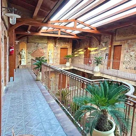 Le Parisien * Montecorvino Pugliano